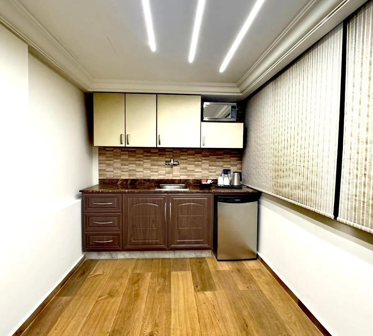 Queens Suite Hotel Beirut 4*,  Libanon
