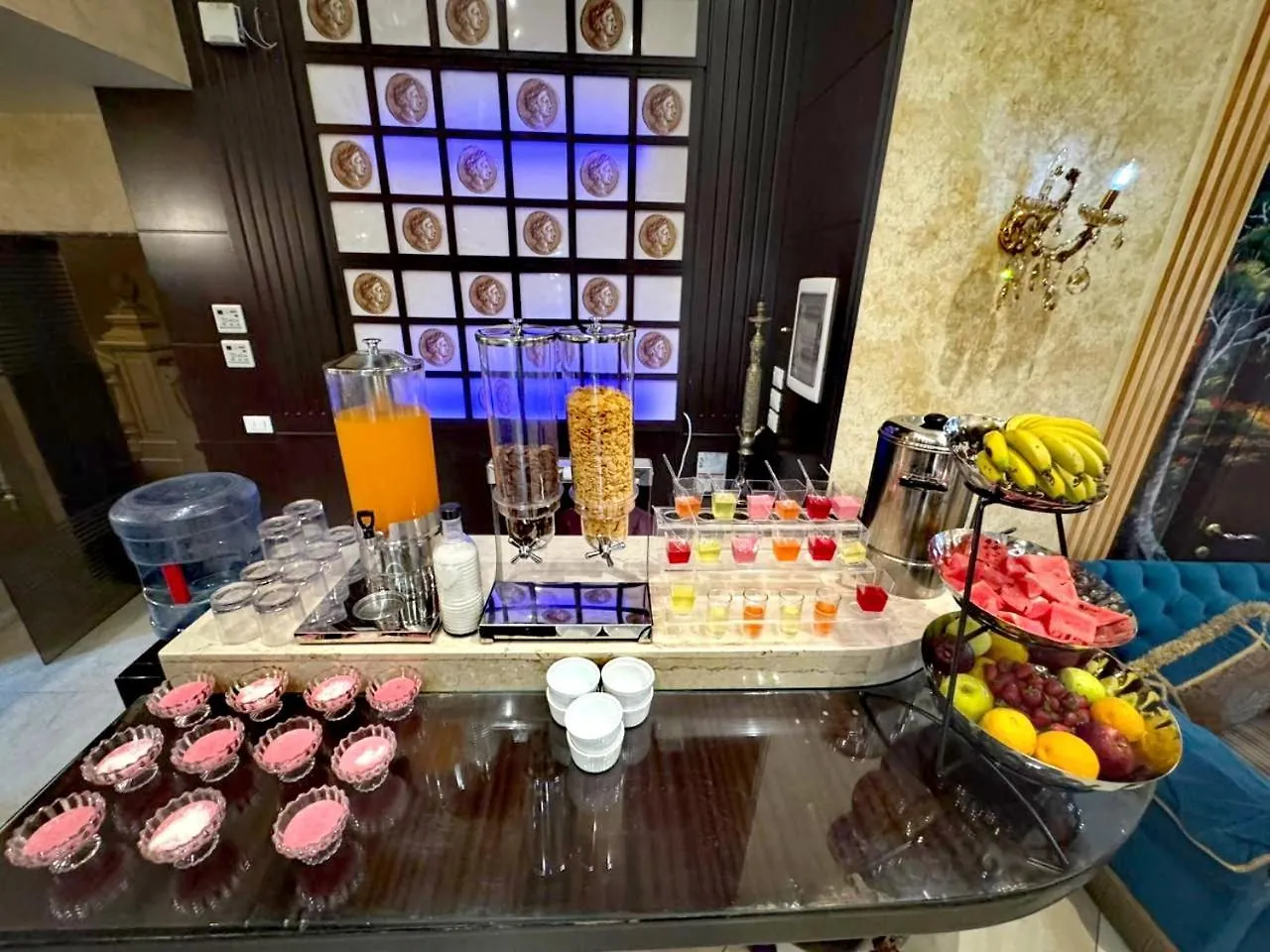 Queens Suite Hotel Beirut 4*,  Lebanon