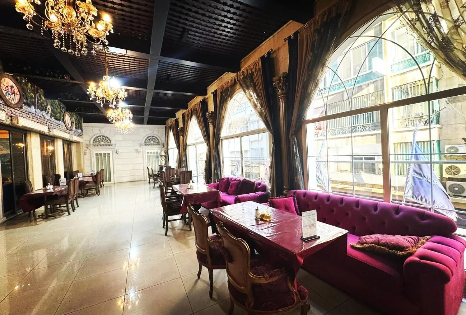 Queens Suite Hotel Beirut