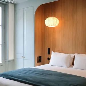 Otel Casimir Paris