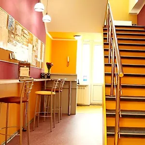 zigzag-hostel.hotels-of-kiev.com/