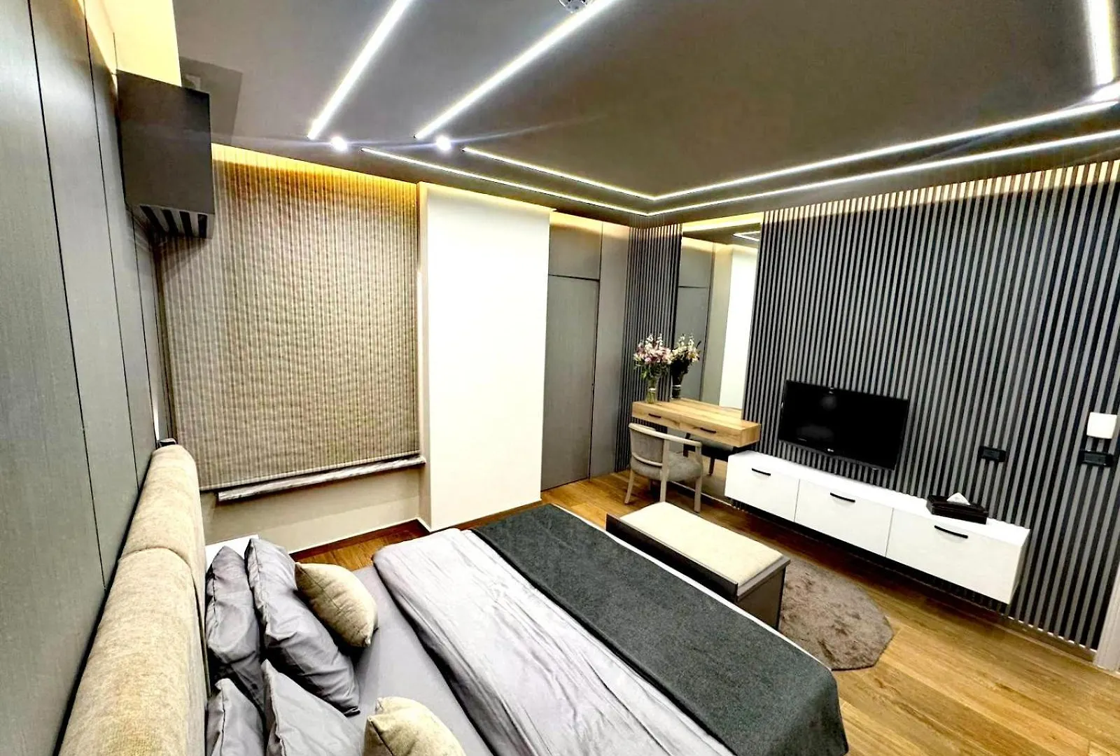 ****  Queens Suite Hotel Beirut Lebanon