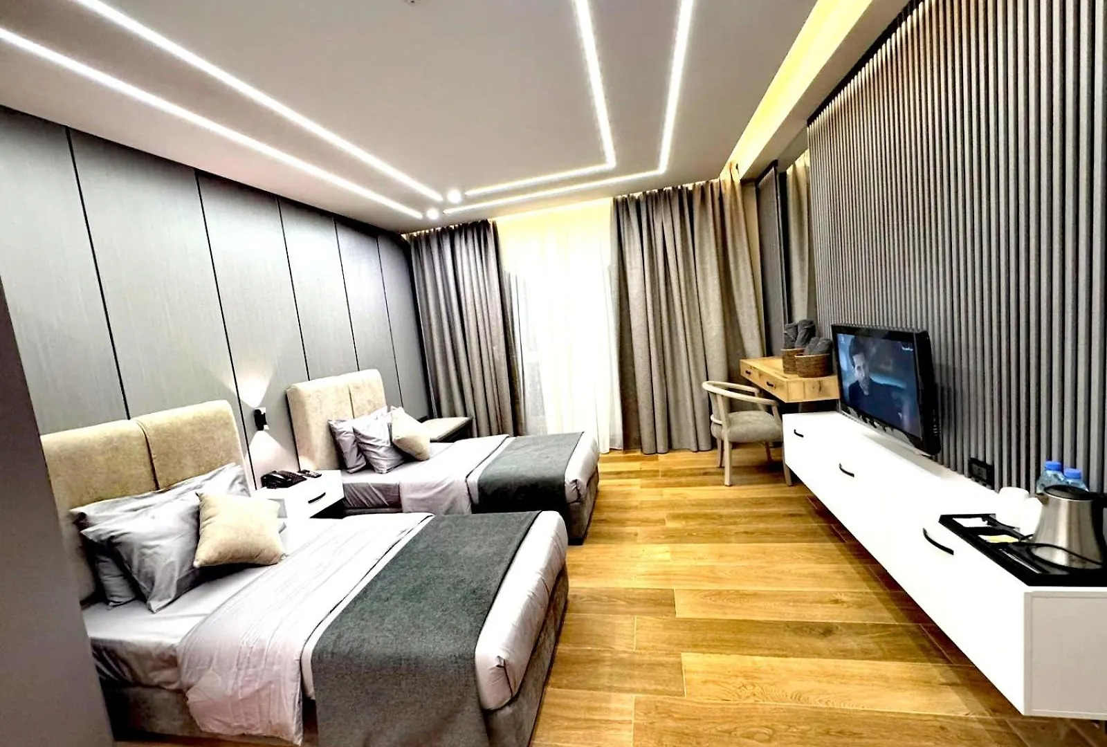Queens Suite Hotel Beirut