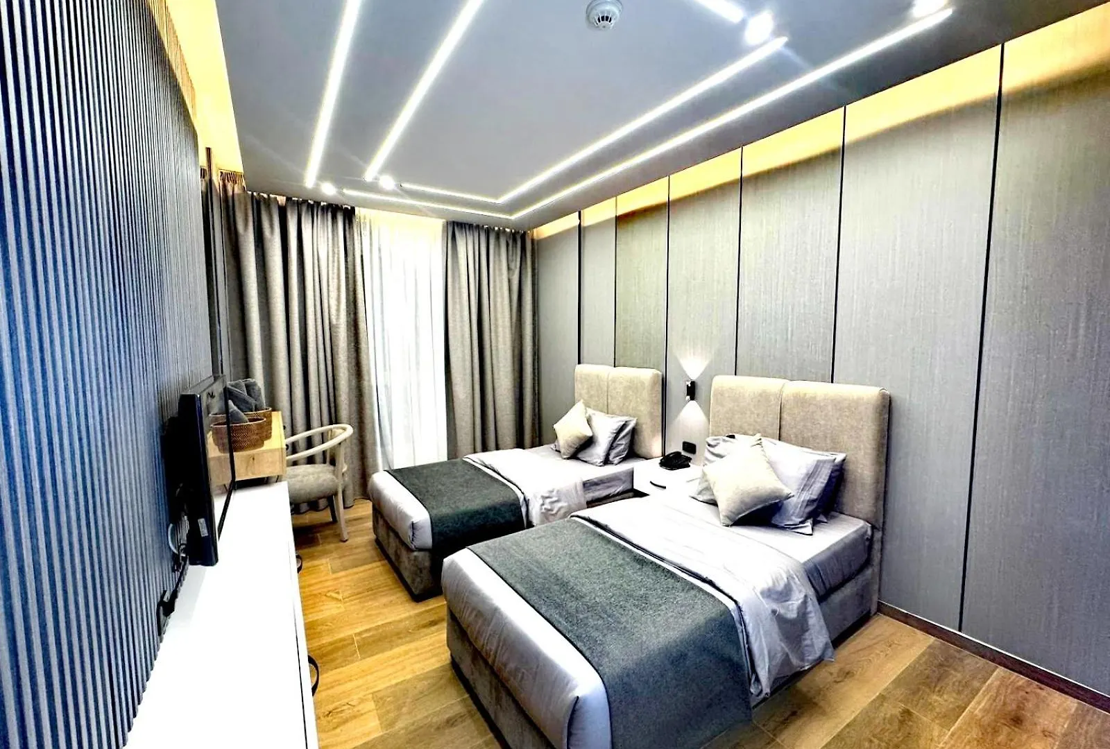 Queens Suite Hotel Beirut