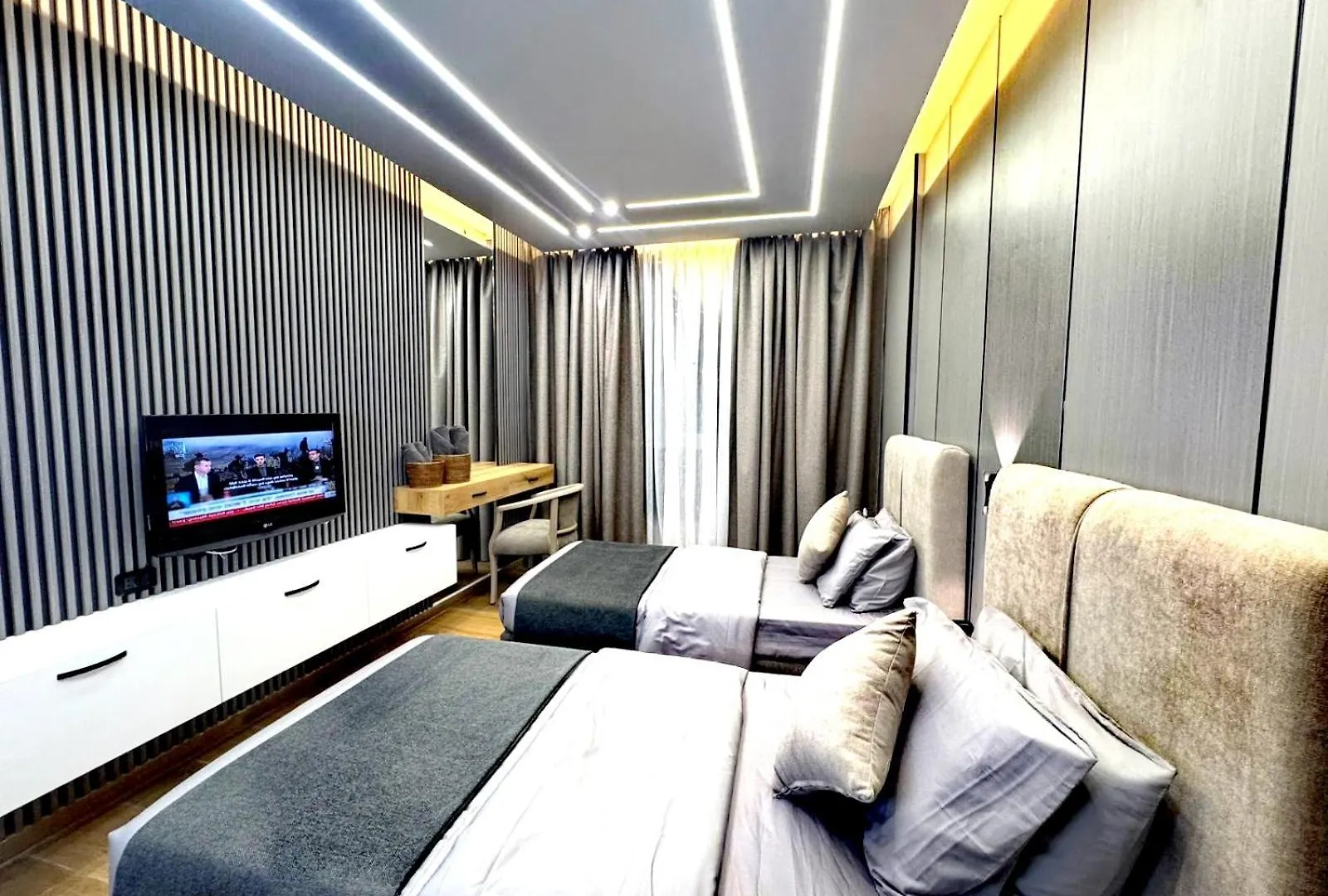 Queens Suite Hotel Beirut 4*,  Lebanon