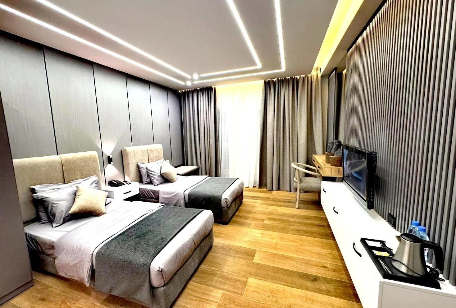 Queens Suite Hotel Beirut