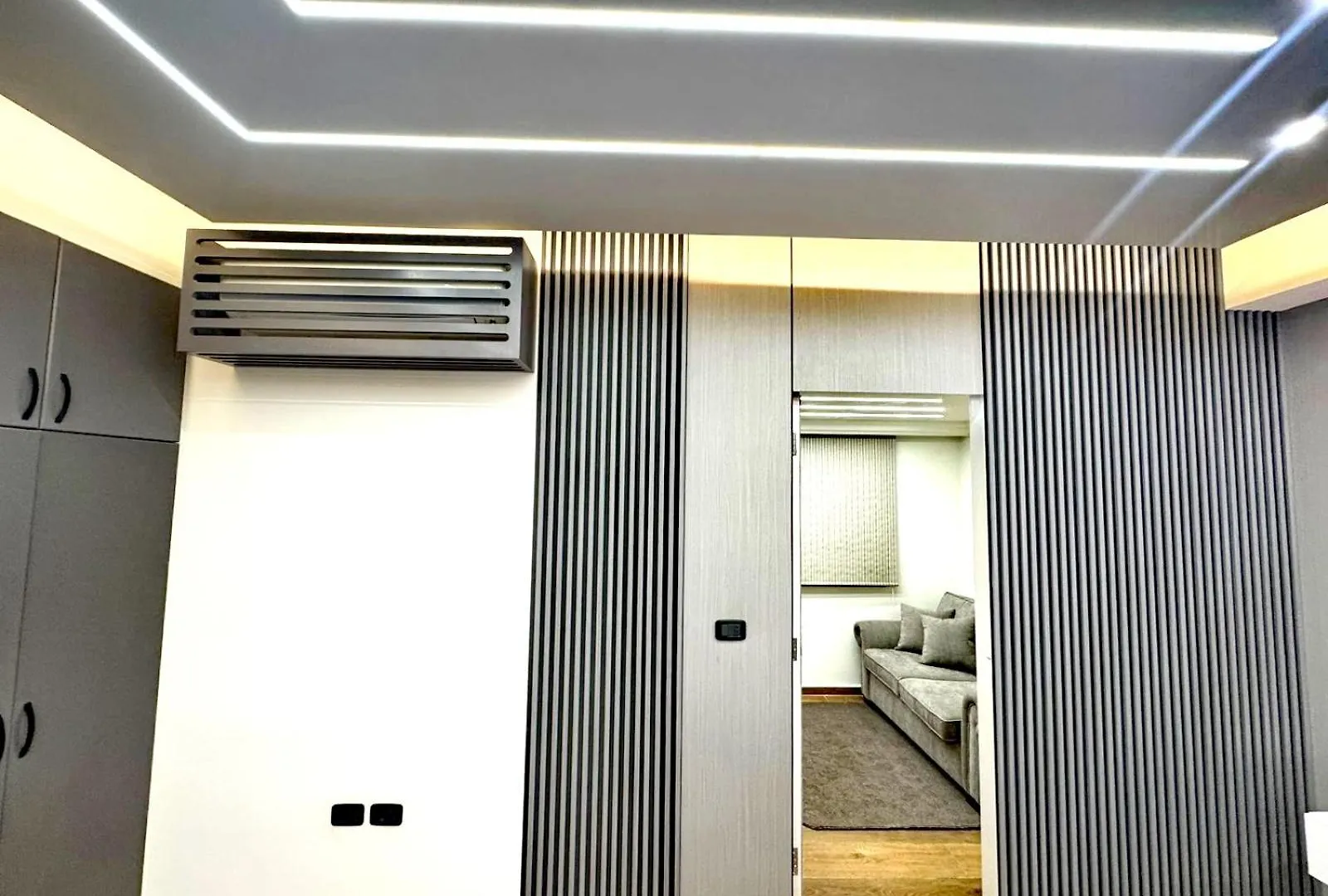 Queens Suite Hotel Beirut 4*,