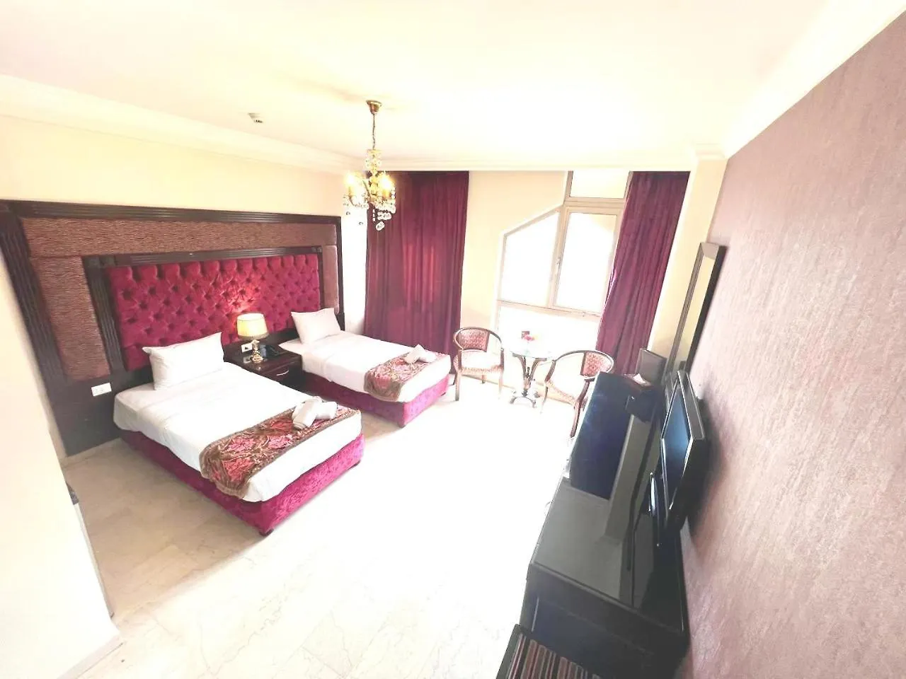 Queens Suite Hotel Beirut