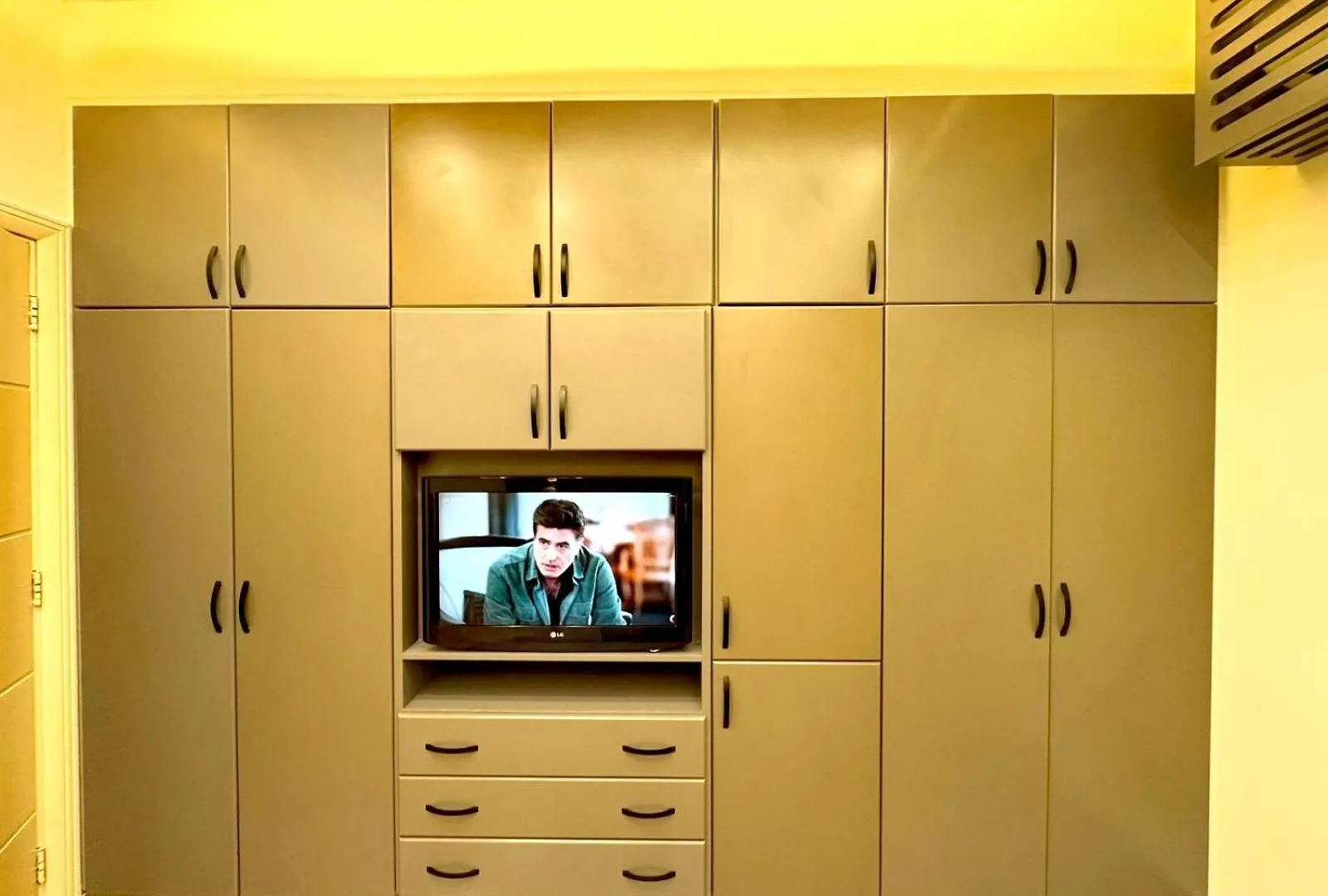 Queens Suite Hotel Beirut