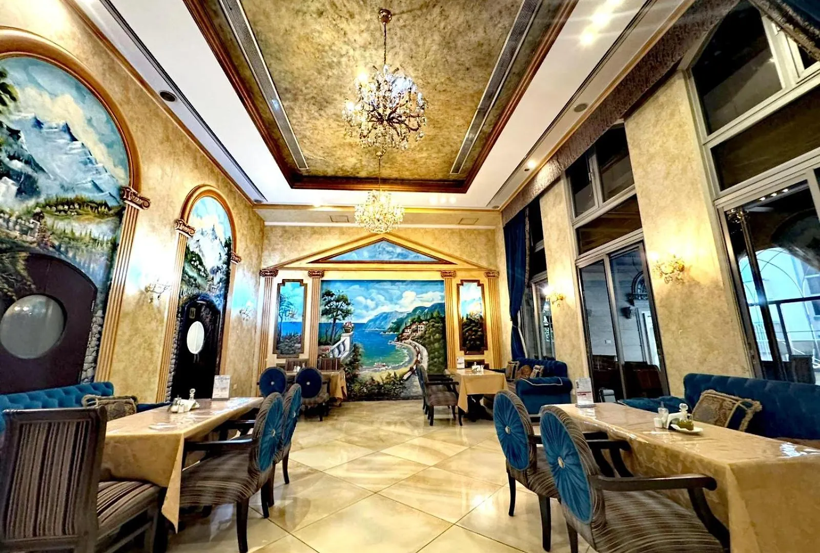 Queens Suite Hotel Bejrút 4*,  Libanon