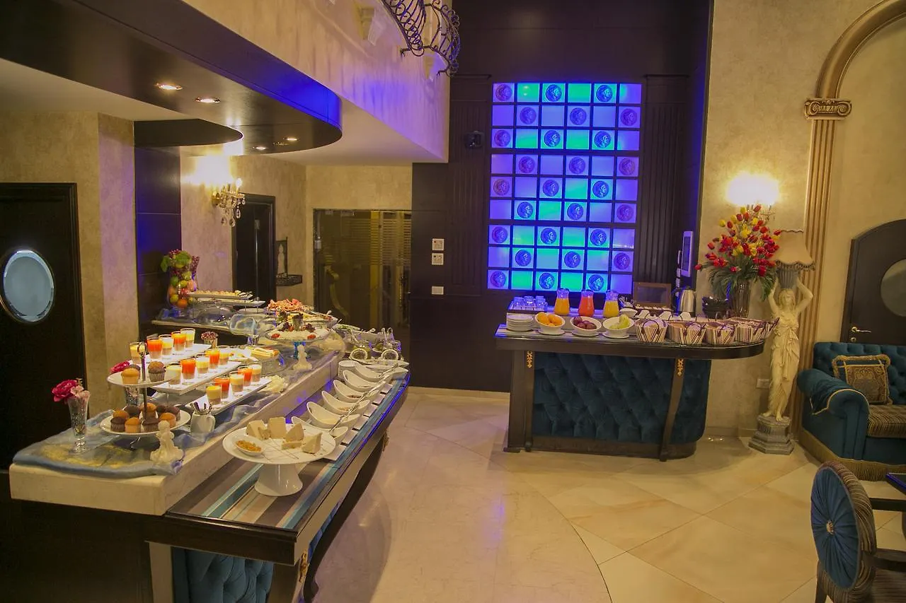 Queens Suite Hotel Beirut